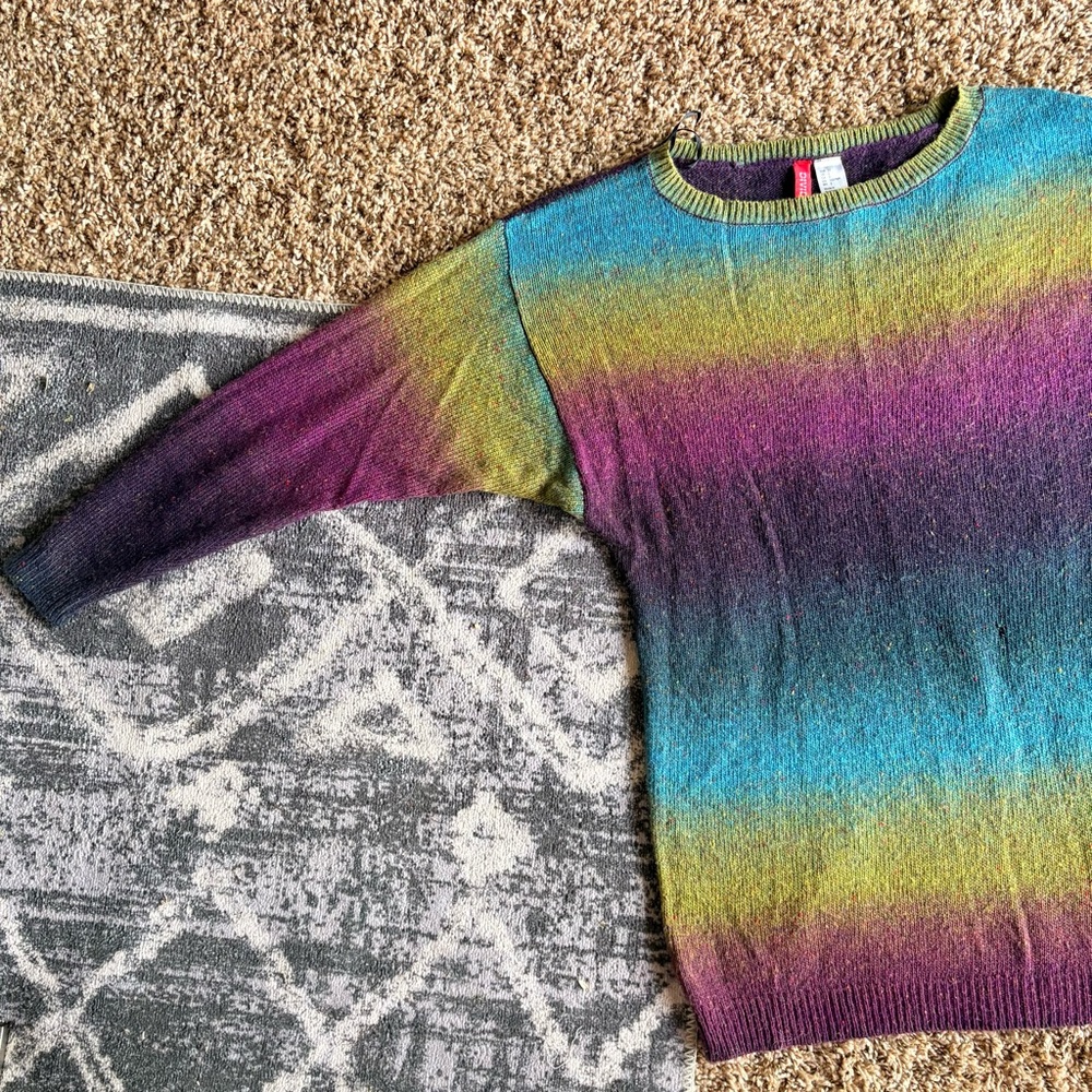 Sweater Dress Gradient Design - Picture 3 of 6